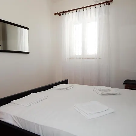 Apartamento Frane Pag Town